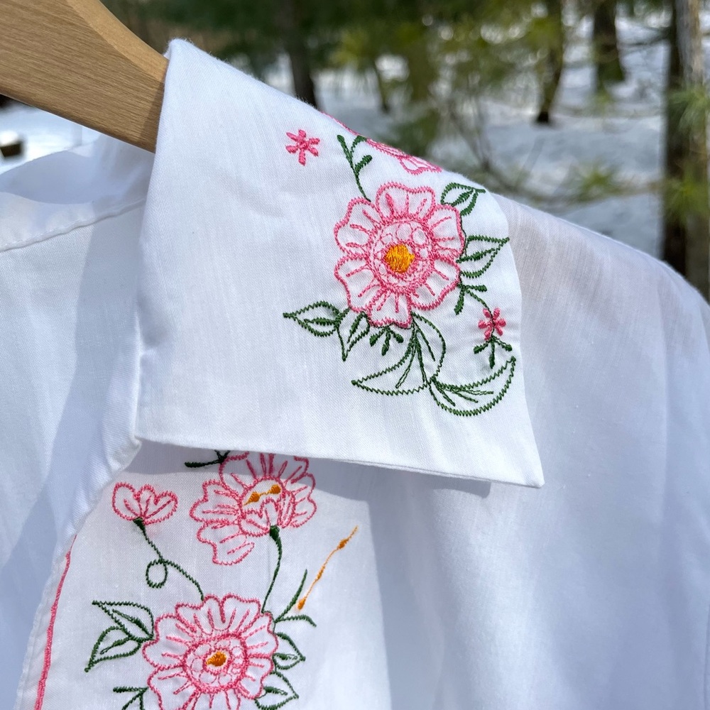 70s Embroidered Peasant Blouse White Pink Floral Cottagecore Boho - Picture 3 of 16